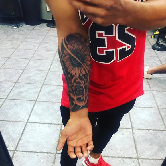 Meet your Posher, Cristian - Picture 1 of 1